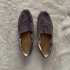TOMS Slip Ons